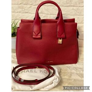 ✨🆕✨Brand New Michael Kors Rollins Leather Satchel Bag